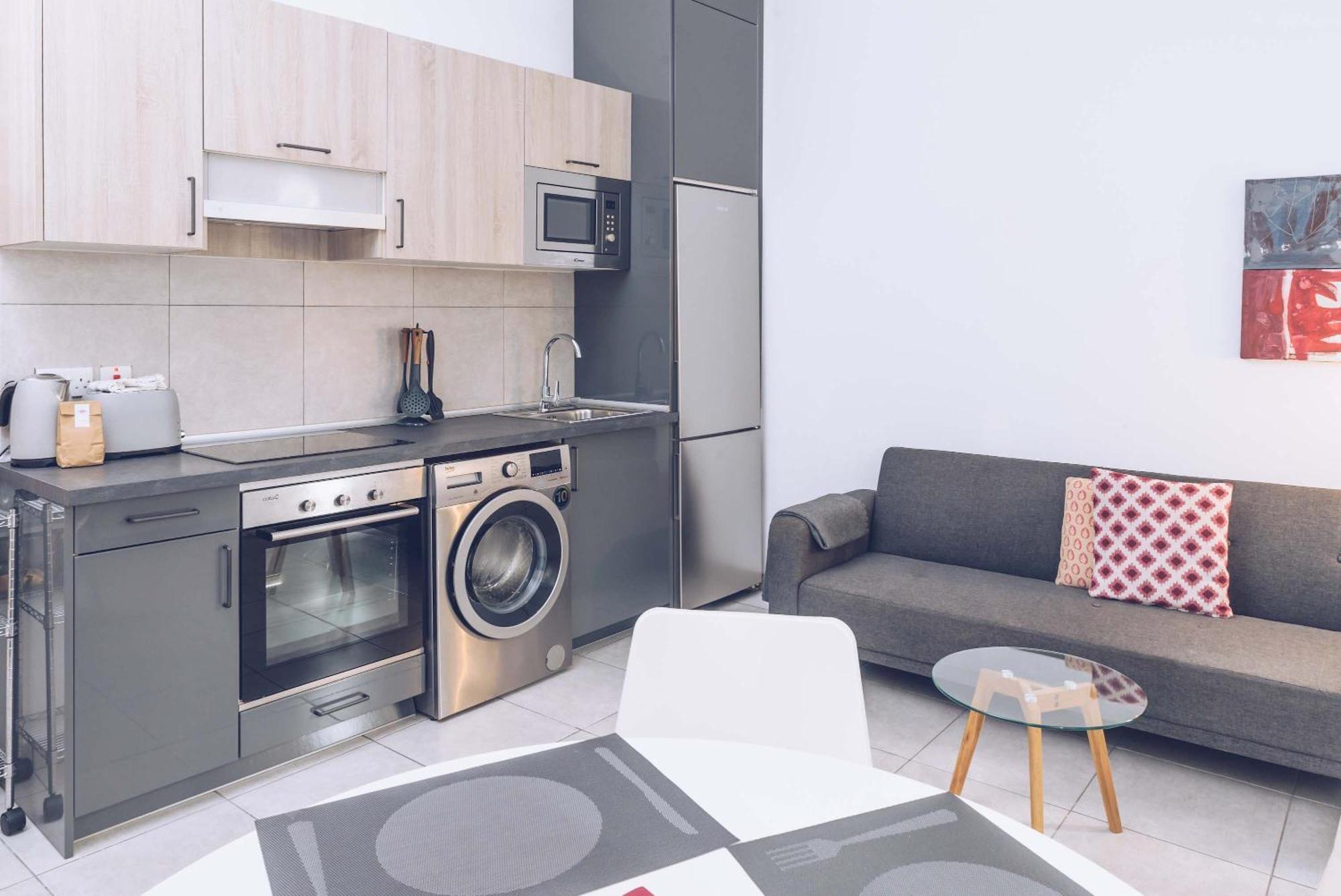2Br And 2Ba In The Zoko Cozy And Convenient Apartment Gibraltar Exterior photo
